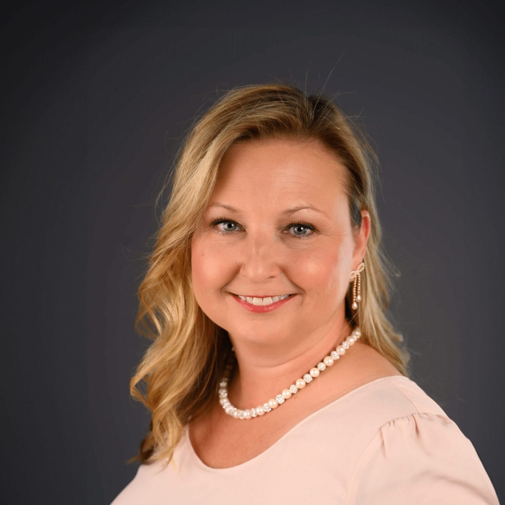 Kacelia DeGregorio Hospice Staff_Crystal Wylie 05-8_Square Kacelia DeGregorio Hospice Staff_Crystal Wylie 05-8_Square
